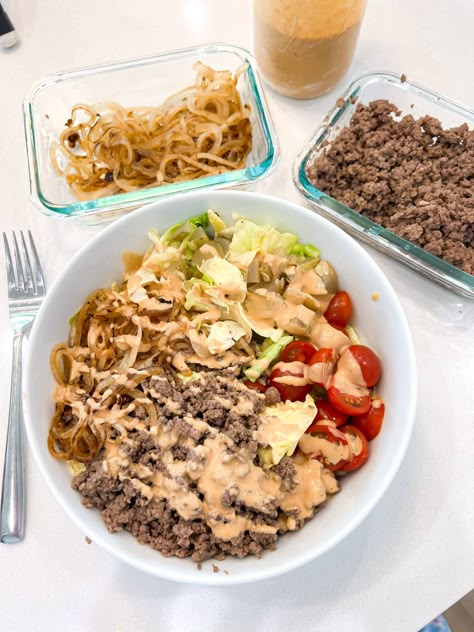 Animal Style Burger Salad - Natasha Pehrson Hamburger Salad, Eating A Burger With No Honey Mustard, Bacon Burger Bowl, Onion Burger In And Out, Vegan In N Out Burger, Burger In A Bowl, In And Out Burger, Gf Dinner, Burger Salad