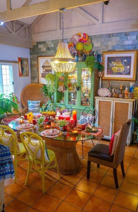 Hippy Dining Room, Bohemian Dining Room, Modern Home Interior Design, Home Decor Wallpaper, Boho House, Aesthetic Rooms, Decor Wallpaper, Home Decor Ideas Bedroom, Dream Room Inspiration