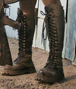 Zombie Apocalypse Boots, Zombie Apocalypse Camp, Zombie Apocalypse Shoes, Zombie Clothing, Apocalypse Core Clothes, Shoes Apocalypse, Zombie Apocalypse Accessories, Zombie Acopalypse Outfit, Zombie Apocalypse Bag