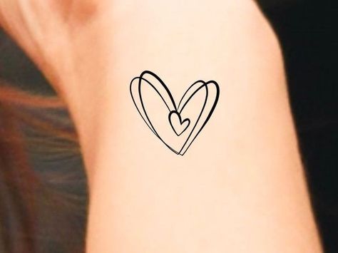 Tattoo Small Heart, Small Heart Tattoo, Heart Outline Tattoo, Love Heart Tattoo, Heart Tattoo Wrist, Tiny Heart Tattoos, Tiny Wrist Tattoos, Small Heart Tattoos, Tattoo Time