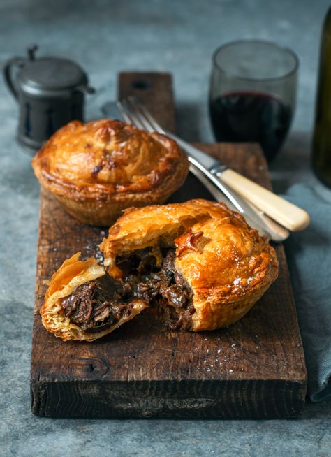 Beef Pies, Mushroom Pie, Beef Cheeks, Savory Pastry, Pub Food, Beef Dishes, Save Food, Pie Recipes, Food Inspiration