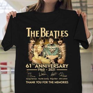 Trending T-Shirt Archives - Best of pop culture clothing for you Paul Mccartney Ringo Starr, Beatles Gifts, Tee Shirt Outfit, Beatles Band, Beatles Tshirt, Culture Clothing, Trendy Tee, Trendy Shirts, Vintage Music