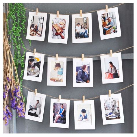 Diy Collage Picture Frames, String Photos, Cadre Photo Diy, Diy Fotokabine, Diy Photo Display, Pictures On String, Collage Foto, Wood Clips, Diy Photo Frames