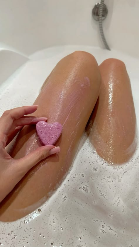 Bathroom luxury clean girl aesthetic love heart Everything Shower Aesthetic, Showering Aesthetic, Aesthetic Love Heart, Sink Pics, Fit Mom Motivation, Self Care Bath, Self Wellness, Aesthetic Digital Camera, Aesthetic Shower