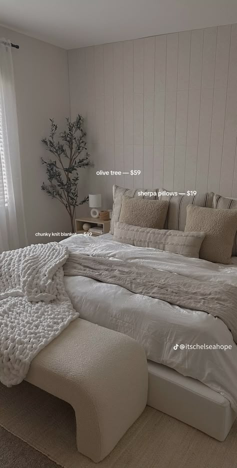 Aesthetic Bedroom Beige And White, Non White Bedroom Ideas, Minimalist Bedroom With A Pop Of Color, Linen White Bedroom, Neutral Room Inspo Aesthetic, Cloud Bed Aesthetic Room, Bedroom Aesthetic Neutral, Wide Bedroom Layout, Neutral College Bedroom