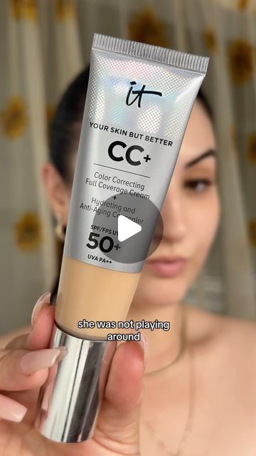 Applying It Cosmetics Cc Cream, Cc Cream Makeup Look Tutorial, Cc Cream It Cosmetics, It Cc Cream Swatches, How To Apply Cc Cream Makeup Tutorials, Makeup With Cc Cream, Cc Cream Makeup Look, It Cosmetics Cc Cream Swatches, It Cc Cream