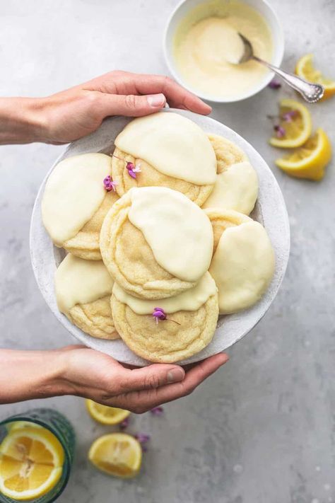 Snow-Capped Lemon Cookies | Creme De La Crumb Dipped Cookies, Desserts Vegan, Lemon Cookies, Baking Sweets, Again And Again, Sweets Treats, Just Desserts, White Chocolate, Sweet Recipes