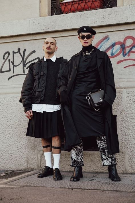 Genderless Outfit, Male Skirt, Gender Fluid Fashion, Kilt Outfits, Look Grunge, Genderless Fashion, Estilo Punk, Punk Outfits, Mode Inspo