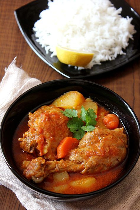 Chicken stew. Hearty and healthy chicken stew, can be served with rice or bread. Is a popular scrumptious Arabian dish. www.munatycooking.com | @munatycooking #chickenstew Chicken Curry Recipes, Lamb Stew Recipes, Brown Stew Chicken, Mediterranean Foods, Ramadan Iftar, Stew Chicken Recipe, Lamb Stew, Curry Chicken Recipes, Stew Recipe