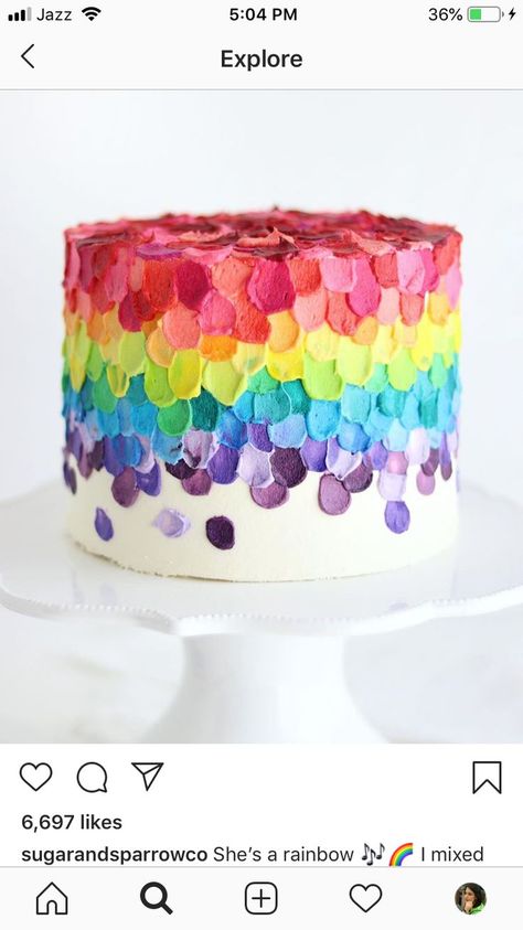 Rainbow Cake Decoration, Trolls Birthday Cake, Rainbow Layer Cakes, Holiday Desserts Table, Rainbow Birthday Cake, Buttercream Flower Cake, Patterned Cake, Easy Cupcakes, Dream Cake