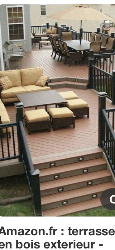 Like multi level deck Back Decks 2 Level, Deck Ideas For Dogs, Deck On Bilevel House, 3 Tier Deck, 3 Level Deck, Two Level Backyard, Big Deck Ideas, Multi Level Decks, Multilayer Deck Patio Ideas