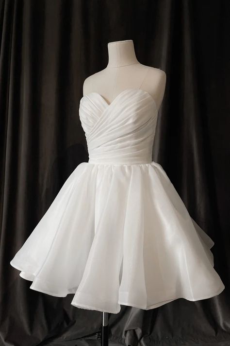 Unique Wedding Dresses & Gowns | Online Bridal Shop – Olivia Bottega Wedding Party Dress Bride, Party Dress Bride, Olivia Bottega, Wedding Dresses Sweetheart Neckline, Organza Wedding Dress, Dessert Party, Organza Wedding, Organza Skirt, Dress Bride