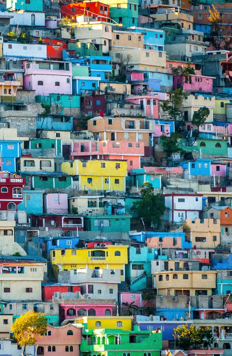 Haiti Travel, Creole Culture, Haiti History, Disturbing Images, Colorful Houses, Caribbean Culture, Porto Rico, Caribbean Travel, In The News