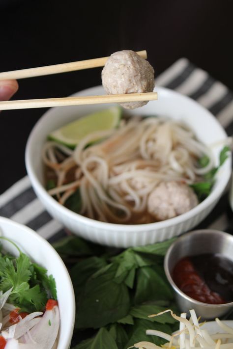 Pho Meatballs Recipe, Pho Meatballs, Meatball Pho Recipe, Vietnamese Beef Balls, Vietnamese Meatball Soup, Meatball Pho, Vietnamese Recipes Pho Soups, Pork Meatball Soup, Vietnamese Pork Meatballs