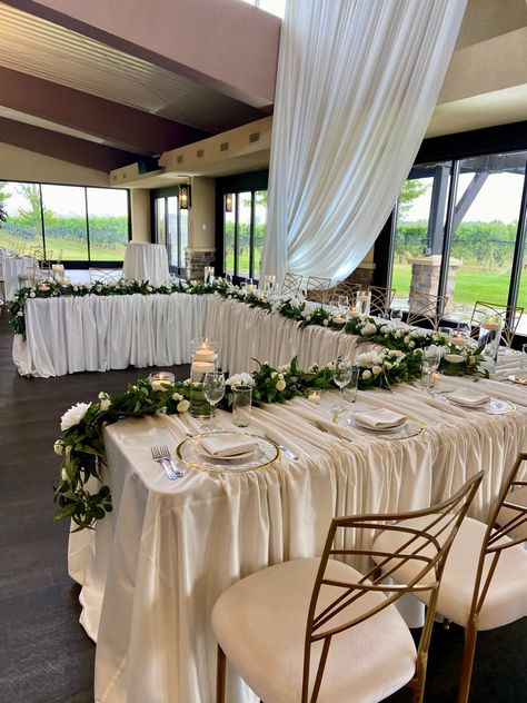 Rectangle Head Table Wedding Decorations, Head Table Wedding Bridal Party, Head Table U Shape, Head Table With Wedding Party, Table Cloth Wedding Ideas, U Shape Head Table Wedding, Large Wedding Party Head Table, Wedding Head Table Ideas With Bridal Party, Head Table Set Up Ideas