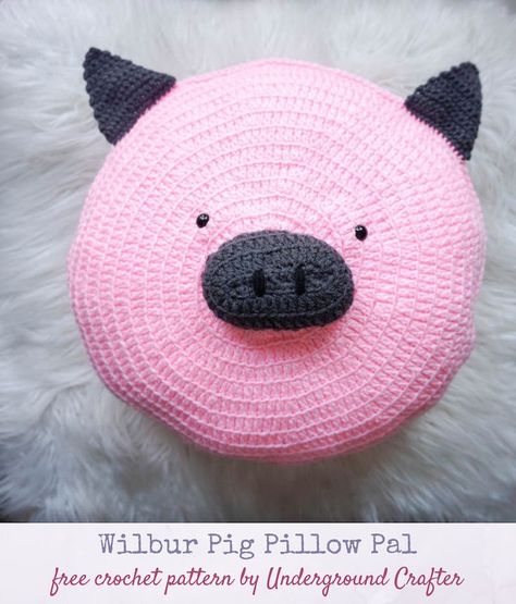 Free #crochet pattern: Wilbur Pig Pillow Pal in Red Heart Super Saver #yarn by Underground Crafter | Wilbur Pig is the second of three animal pillow pals made using Fairfield Poly-Fil Premier 16” Round Accent Pillow Inserts for the 2019 Christmas in July Make Along with Underground Crafter! #undergroundcrafter #fairfieldworld #redheartyarns #joycreators #crochetpig #pigamigurumi #amigurumi Crochet Pig Pillow Pattern Free, Crochet Pig Pillow, Big Amigurumi, Pajama Pillow, Pig Pillow, Pillow Crochet, Crochet Pig, Pillow Pals, Crochet Pillow Pattern