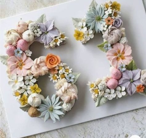 Number Cakes With Flowers, Pastel Number Cake, Flower Themed Birthday Cake, Flower Number Cake, Floral Number Cake, Number Cake Design, Alphabet Cake, Number Birthday Cakes, Pull Apart Cupcakes