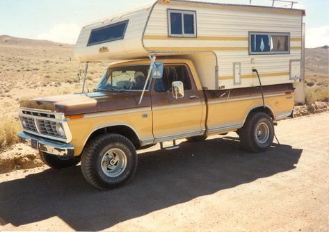 Vintage Truck Camper, Camping Vehicles, Truck Top, Pickup Camper, Classic Campers, Country Squire, Slide In Camper, Truck Bed Camper, Army Nurse