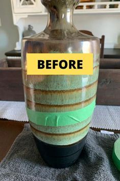 Upcycling Vases Ideas, Upcycle Vases Ideas, Vase Makeover Diy, Diy Vase Makeover, Upcycled Vase, Vase Makeover, Diy Painted Vases, Diy Bottles, Decorate On A Budget