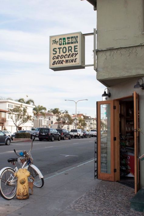 South Bay California, Southern California Beaches, Light Snacks, Hermosa Beach, Perfect Picnic, South Bay, California Beach, Beach Town, The Neighborhood