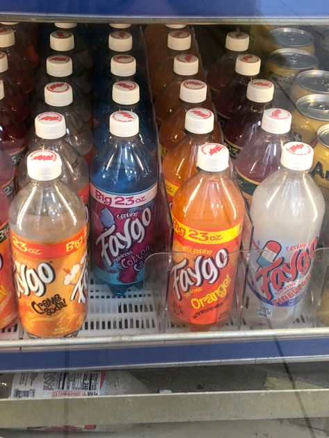 im australian, i dont see faygo often. Faygo Soda Aesthetic, Faygo Soda, Crazy Bread, Boyfriend Advice, Light Sauce, Clown Posse, Sing For You, Insane Clown Posse, Chocolate Crunch