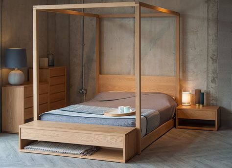 oak-cube-with-cube-end-of-bed-unit Luxury Wooden Bed, Japanese Style Bed, Cube Furniture, Oak Bedroom Furniture, Oak Bedroom, Four Poster Bed, Poster Bed, Luxury Bedroom Master, Modern Bedroom Furniture