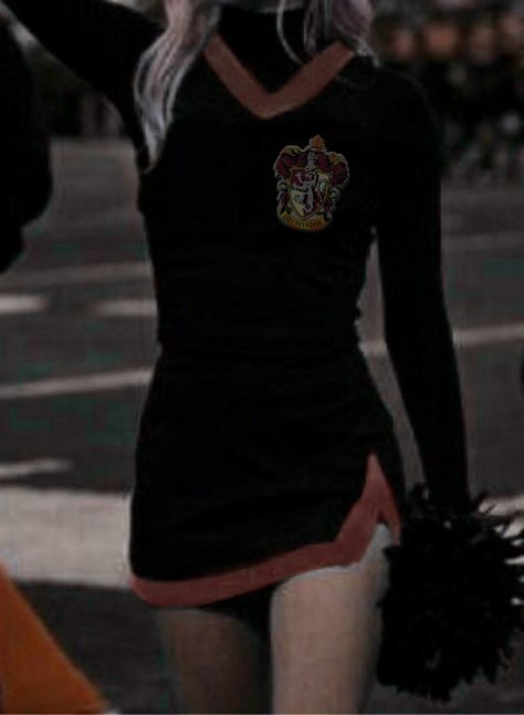 Gryffindor Cheer Uniform, Cute Gryffindor Outfits, Gryffindor Cheerleader Outfit, Harry Potter Cheerleader Outfits, Harry Potter Aesthetic Outfits Gryffindor, Gryffindor Outfit Uniform, Harry Potter Gryffindor Outfits, Gryffindor Cheerleader, Gryffindor Clothes Aesthetic