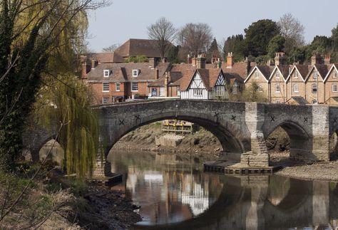 Aylesford, 15 best places to visit Kent Kent Uk Beautiful Places, Aylesford Kent, London Walking Tours, England Beaches, Visit Uk, England Trip, Kent England, Visiting England, England And Scotland