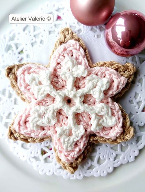 Christmas Cookie Crochet Pattern, Crochet Christmas Cookies Free Pattern, Crochet Christmas Cookies, Crochet Snowflake Pattern Free, Crochet Snowflakes Free Patterns, Snowflake Sugar Cookie, Snowflake Sugar Cookies, Snowflake Sugar, Crochet Christmas Snowflakes