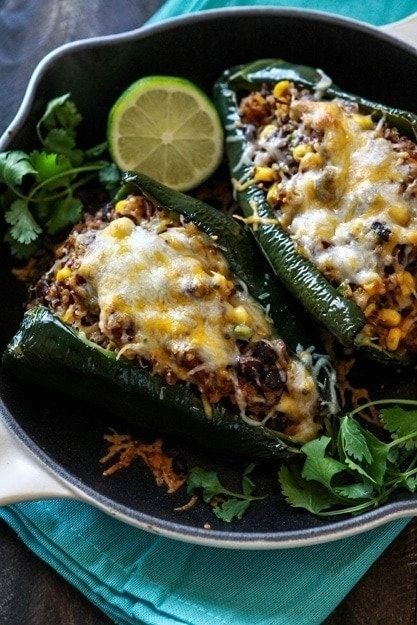 Shredded Beef, Black Bean and Quinoa Stuffed Poblanos | Good Life Eats Black Bean And Quinoa, Stuffed Poblanos, Poblano Peppers Recipes, Leftover Taco Meat, Stuffed Peppers Beef, Poblano Peppers, Shredded Beef, Stuffed Poblano Peppers, Taco Meat