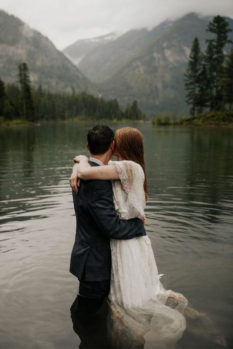 This couple had a change of wedding plans due to the pandemic. Instead they hiked in the rain where they got engaged and exchanged vows at a waterfall. Photo by Jaci Vigil Photography Wallowa Lake Wedding, Waterfall Wedding Photos, Unique Wedding Venue Ideas, Affordable Destination Wedding Locations, Bali Photoshoot, Affordable Destination Wedding, Best Destination Wedding Locations, Waterfall Elopement, Rain Wedding