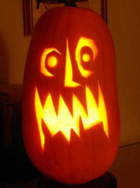 Decorationg ideas and pumpkin carving for Halloween. Scout Projects, Pumpkins Ideas, Tall Pumpkin, Halloween Crafting, Pumkin Carving, Easy Pumpkin Carving, Scary Pumpkin Carving, Carved Pumpkins, Pumpkin Carving Designs