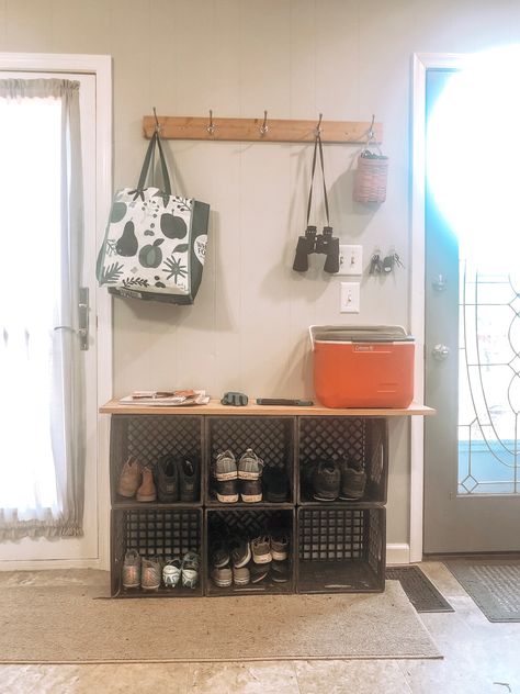 Milk crate shoe storage DIY Milk Crate Shoe Rack, Crate Shoe Storage, Milk Crate Furniture Outdoor, Milk Crate Shoe Storage, Milk Crate Desk, Milk Crate Dresser, Milk Crates Diy Storage, Milk Crate Shelf, Plastic Crate Shelves