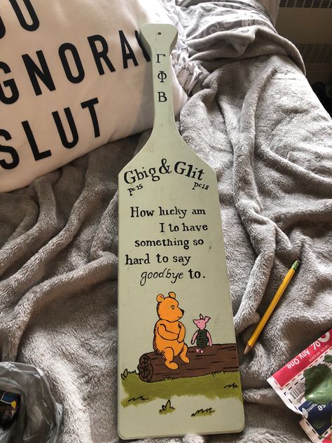 Winnie The Pooh Sorority Paddle, Sorority Graduation Paddle, Graduation Paddle Sorority, Aoii Paddle, Graduation Paddle, Senior Week Ideas, Alpha Delta Pi Canvas, Paddle Sorority Big, Paddle Designs