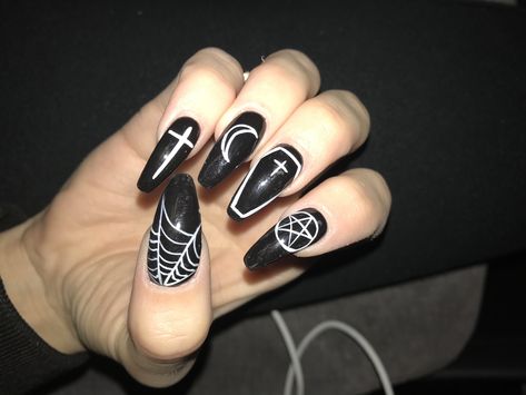 Spooky Coffin Acrylic Nails, Goth Coffin Shaped Nails, Pentagram Nail Art, Spiderweb Stiletto Nails, Gothic Nail Designs Ideas, Spooky Nails Coffin, Spooky Nails Acrylic Coffin, Spooky Coffin Nails, Goth Coffin Nails