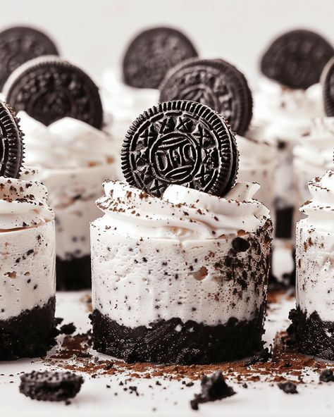 Mini No-Bake Oreo Cheesecakes - Recipes, Tasks & Tools Mini Oreo Cheesecake No Bake, Mini Oreo Cheesecake Recipes, Oreo Cheesecake Mini, Mini Cheesecakes No Bake, No Bake Mini Cheesecake, Oreo Cheesecake Cups, Oreo Cheesecake Cupcakes, Cheesecakes Recipes, Baked Oreo Cheesecake Recipe