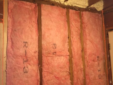 Is Compressed Fiberglass Insulation Really So Bad? - Energy Vanguard Interior Wall Insulation, Basement Insulation, Diy Insulation, Installing Insulation, Fluffy Things, Blown In Insulation, Spray Insulation, Fiberglass Insulation, Attic Insulation