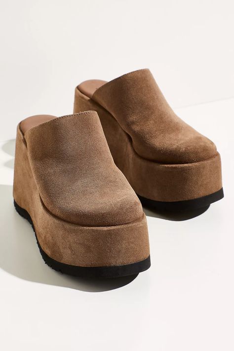 https://s7d5.scene7.com/is/image/FreePeople/58846718_023_b/?$a15-pdp-detail-shot$=&fit=constrain&fmt=webp&qlt=80&wid=1366 Free People Clogs, Wood Platform Sandals, Tie Up Heels, Platform Mules, Platform Clogs, Suede Fashion, Free People Shoes, Dress Shoes Womens, Chunky Platform