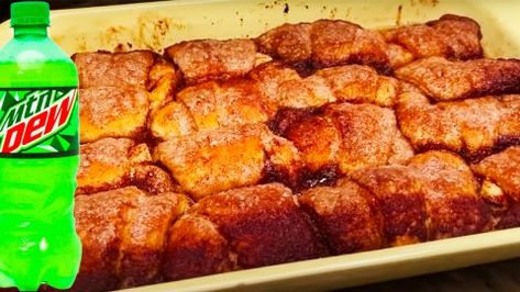 Recipes Apples, Mt Dew, Apple Cobbler Recipe, Paula Dean, Apple Dishes, Diy Joy, Comfort Desserts, Apple Cobbler, Apple Dumplings