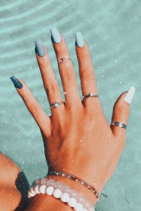 Cute Minimalist Acrylic Nails, Cute Solid Color Acrylic Nails, Nails Ete, Pastel Acrylic Nails, Ombre Acrylic Nails, Simple Acrylic Nails, Cute Gel Nails, Acrylic Nails Coffin Short, Summer Acrylic Nails