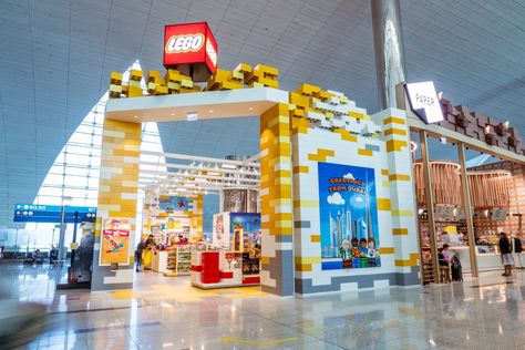 Dubai International (DXB) has just become home to a retail experience as Lagardère Travel Retail, in collaboration with LEGO Travel Retail, opened the world's largest LEGO airport store at Concourse B Gates in Terminal 3. This 190 square metre space is an immersive journey into the world of LEGO, designed to ignite creativity and engagement. #LEGO #DubaiInternationalRetail #TravelRetail #BrandActivation Lego Airport, Promotional Stands, Big Lego, Travel Retail, Lego Gifts, Dubai Airport, Lego Store, Stage Backdrop, Exhibition Stand Design