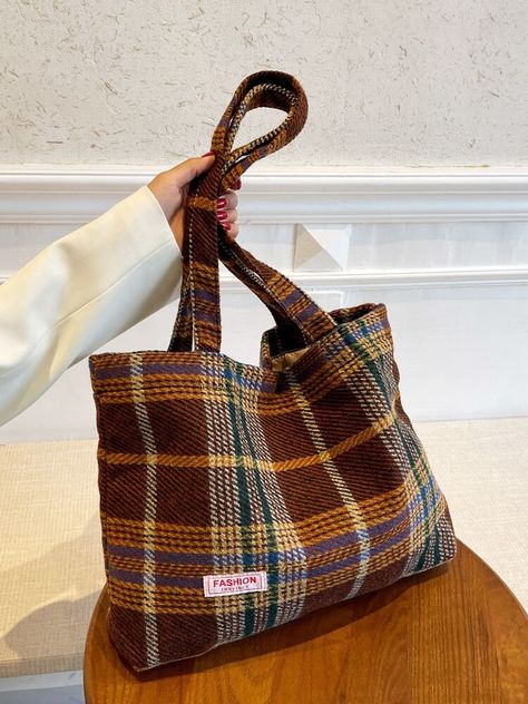 Colorblock Plaid Tweed Tote Bag | EMERY ROSE Ropa Upcycling, Fall Tote, Patchwork Tote Bags, Plaid Tote Bag, Tweed Bag, Winter Bags, Diy Tote Bag, Patchwork Bags, Linen Bag