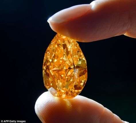 Orange Diamond, Orange Gem, Expensive Diamond, Rare Gems, Colored Highlights, Minerals And Gemstones, Rocks And Gems, Pear Shaped Diamond, Gems And Minerals