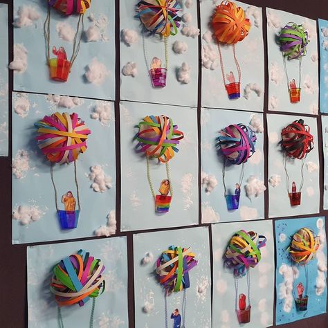 Mrs Curwood on Instagram: “Super cute hot air balloons made by grade 1/2. We were learning about the art element of Form.  #form #artelements #art #visualarts #grade1…” Paper Sculpture Elementary Art, Arts And Crafts First Grade, One Class Art Project, Art For Year 1, Different Art Forms For Kids, Year 4 Art Ideas, Grade 2 Art Lessons, Grade 1 Crafts, Hot Air Balloon Art For Kids