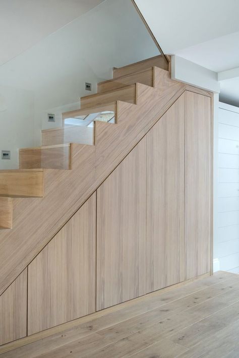 Under Stairs Storage Solutions, Stair Nook, تحت الدرج, درج السلم, Stairs Design Interior, Staircase Storage, Under Stairs Cupboard, Stairs Design Modern, Lan Can