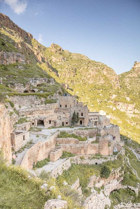 Rabban Hormizd Monastery, Alqosh, Iraqi Kurdistan, Kurdistan, Iraq Iraq Wedding, Iraq Aesthetic, Iraq Photography, Arab Vibes, Arabic Culture, Muslim Holidays, Heavenly Places, Mystical Places, Arab Culture