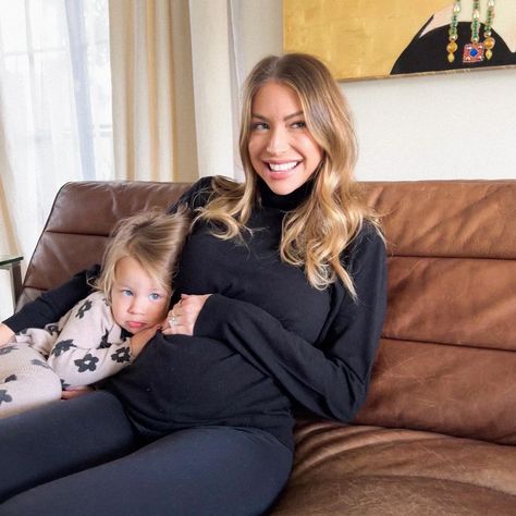 Stassi Schroeder Hair, Stassi Schroeder, Vanderpump Rules, Botox Injections, Fresh Hair, Baby Brother, Expecting Baby, Second Baby, Pregnancy Reveals