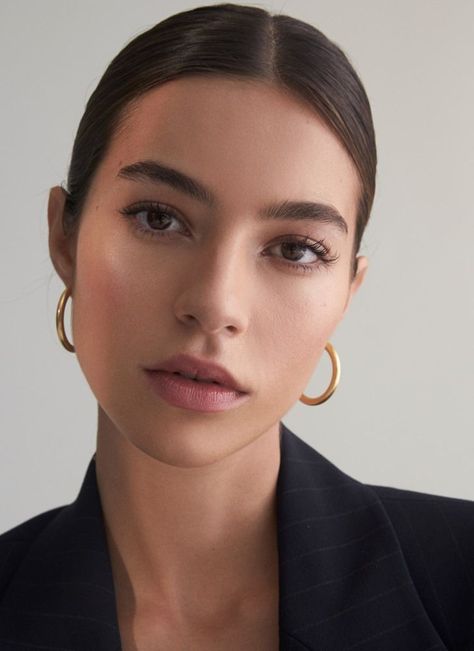 Slicked Back Hairstyles, No Make Up Make Up Look, Smink Inspiration, Minimal Makeup, Slicked Back Hair, Nude Makeup, Clean Makeup, Sleek Hairstyles, Natural Makeup Looks