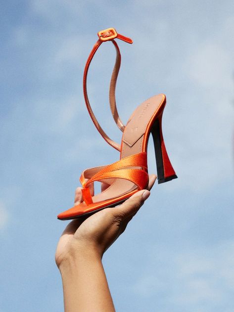 AW22 D'ACCORI HEEL STILL LIFE + CREATIVE DIRECTION BY CHRIS HOBBS FOR MATCHESFASHION Shoe Still Life, Shoe Photography, Shoes Editorial, Womens Red Shoes, Boat Fashion, Shoes Photography, Guy Laroche, Shoe Inspiration, Phase 2