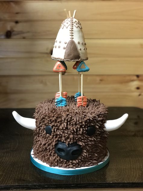 Bison Cake Birthday, Buffalo Birthday Party, Buffalo Cake Ideas, Bull Smash Cake, Wild West Cake Ideas, Bison Birthday Party, Western Smash Cake 1st Birthdays, How The West Was One Birthday Cake, Western Smash Cake